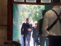 La Cerimonia Vista Dagli Amici